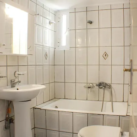 Three-bedroom In Malessine Apartman Malesina