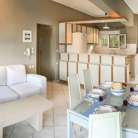 Apartman Three-bedroom In Malessine Malesina